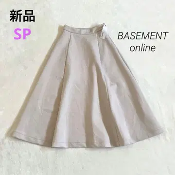 새상품 베이스먼트 온라인 종이상자 플레어 스커트 SP 에크루
