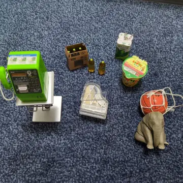 가챠 공중전화, 그랜드 피아노 외 여러 가지