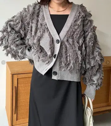 새상품급 카프리슈 레마쥬 자카드 프린지 가디건