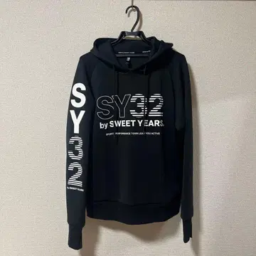 SY32 by SWEET YEARS 블랙 맨투맨