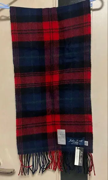 ships 빨간색 체크 무늬 머플러