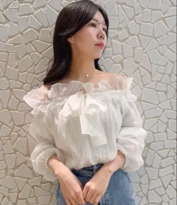 CELFORD 시어 스모크 블라우스 화이트 2WAY 택 포함 새상품급