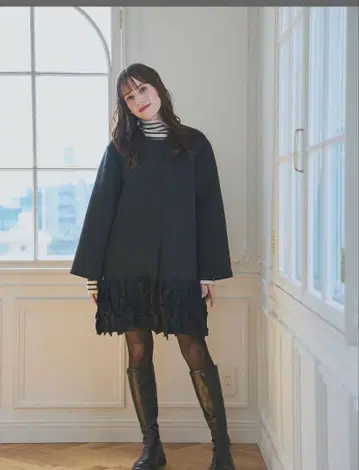 새상품 Myu 프릴 블랙 롱 코트 밑단 프릴 본딩 코트/롱 기장