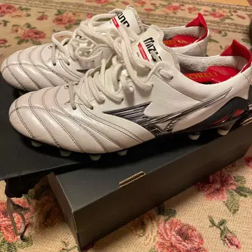 Mizuno Morelia Neo 축구화