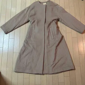 나노 유니버스 노카라 코트 모카 베이지