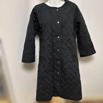 블랙 퀼팅 롱 코트