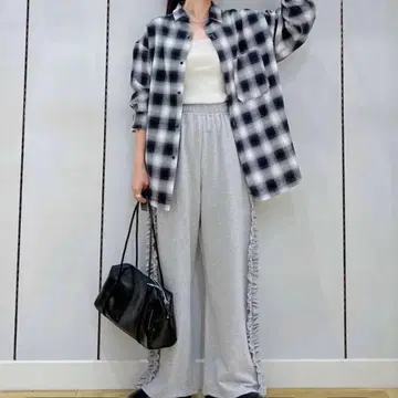 LOWRYSFARM 사이드 프릴 컷 팬츠
