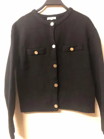 플라스테 골드 버튼 가디건