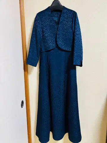 자켓 포함 네이비 블루 드레스 (새상품급)