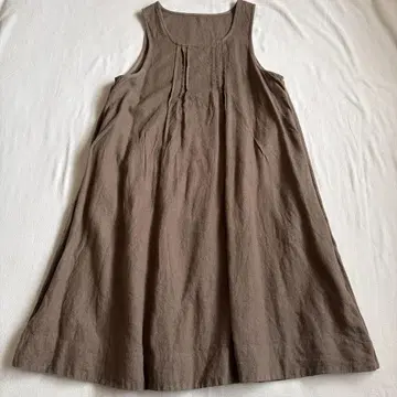 네스트로브 nestrobe 브라운 기모 슬리브리스 플레어 원피스