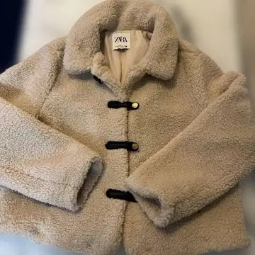ZARA 베이지 보아 자켓 XS