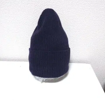 스코틀랜드제 A.P.C. 울 니트 캡