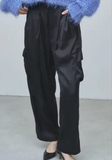 GALLARDAGALANTE 새틴 카고 팬츠