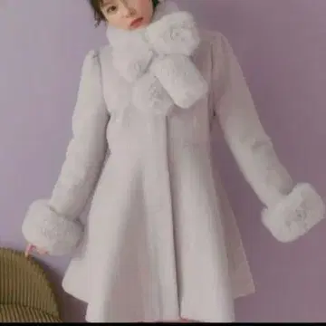 하자 evelyn 2022 오리지널 비쥬 코트 리본 티펫 포함