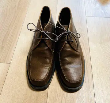 브라운 가죽 처카 부츠