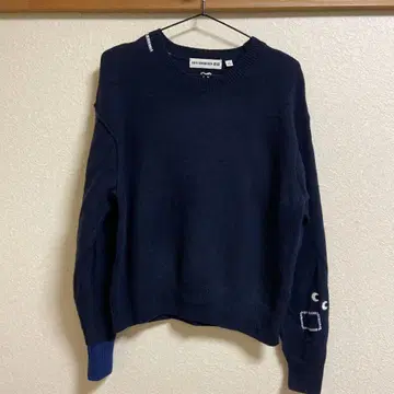 [ 새상품급 ] UNIQLO 유니클로 안야 힌드마치 니트 콜라보 스웨터