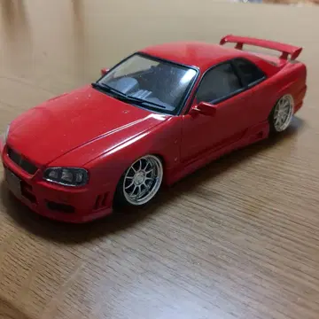 스카이라인 GTR R34 (1/24)