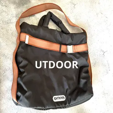 OUTDOOR PRODUCTS 패딩 토트백 블랙 A4 수납 가능