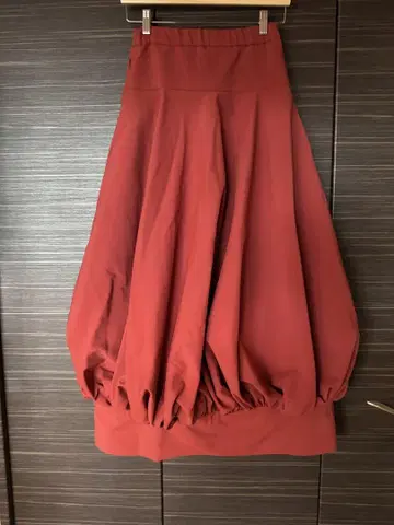 UN3D. 벌룬 스커트