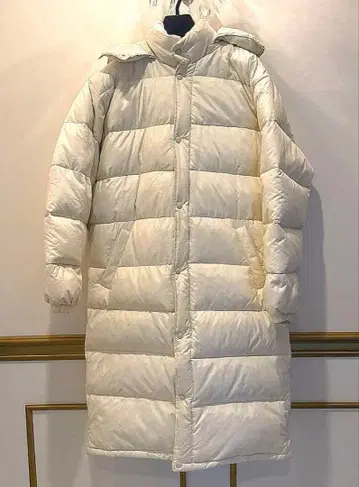 화이트 다운 자켓 후드 부착 롱 기장