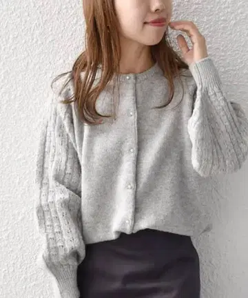 SHIPS any 프티 펄 라이크 레이스 편직 크루넥 가디건