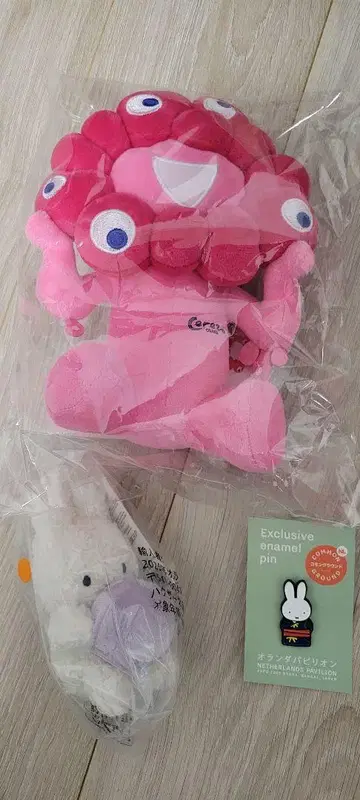 최종 ORB 미피 핀 배지 오란다관 미야쿠미야쿠 세레소 만박