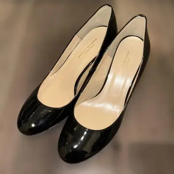 [그린 라벨 릴랙싱] 에나멜 블랙 펌프스 24.5cm