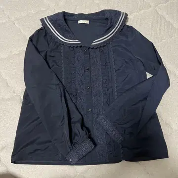 axes femme 네이비 카라 부착