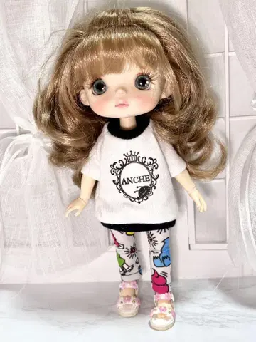 커스텀 몬스트 인형 아웃핏 & 샌들 포함