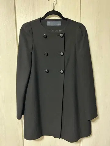 ZARA 블랙 코트