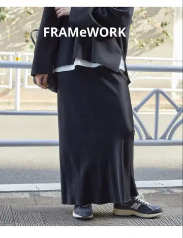 FRAMeWORK 프레임워크 새틴 롱 스커트 블랙 38