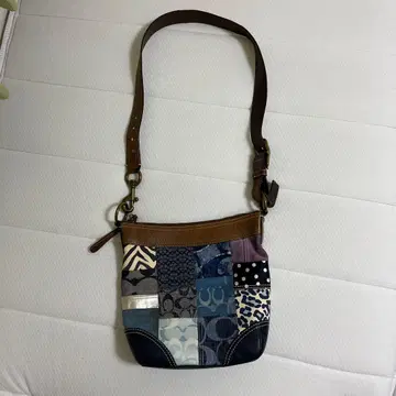 패치워크 디자인 숄더백