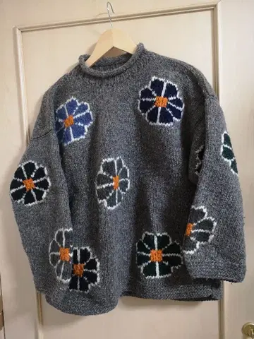 빈티지 에콰도르 니트 꽃 패턴 데이지