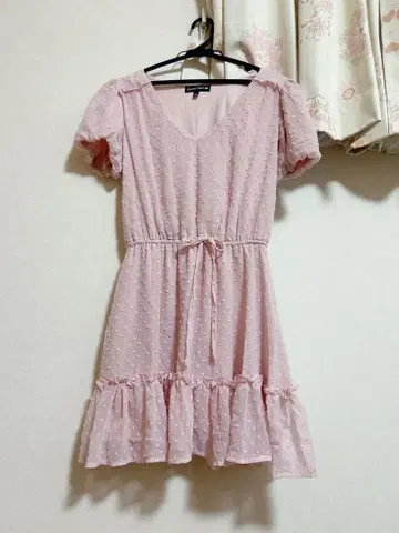 쉬폰 프릴 도트 무늬 반팔 미니 원피스 핑크