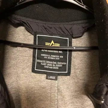 ALPHA INDUSTRIES MA-1 자켓 LARGE