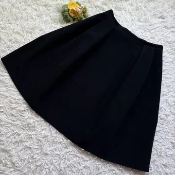 컨디션 최상 폭시 뉴욕 바론 플레어 스커트 턱 블랙 40/L