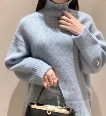 스나이델 알파카 혼방 긴팔 니트
