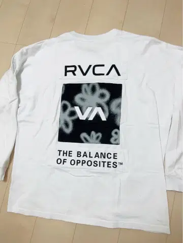 RVCA 화이트 긴팔 티셔츠 L