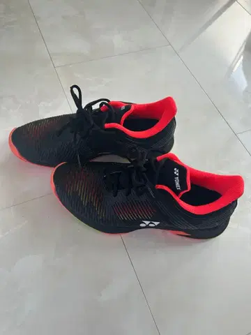 YONEX 테니스화 EU 42 블랙/레드