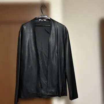 ZARA 블랙 가죽 자켓 L