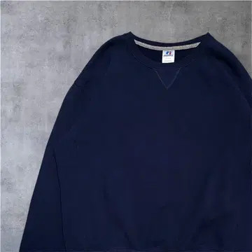 러셀 애슬레틱 맨투맨 앞 V 가제트 네이비 L