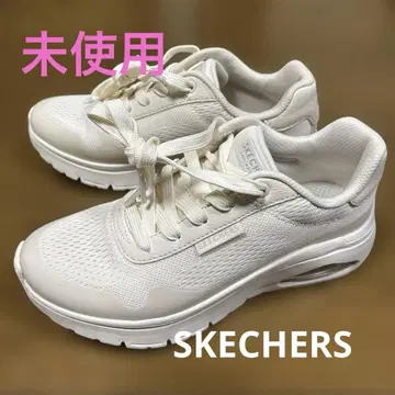 SKECHERS 화이트 스니커즈