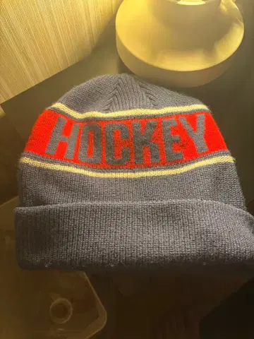 HOCKEY SKATEBOARD HOCKEY STRIPE BEANIE