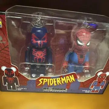 스파이더맨 2099 & 스파이더맨 2체 세트 베어브릭