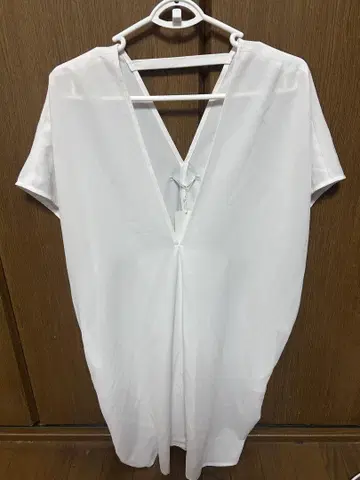 KBF 화이트 스퀘어 튜닉