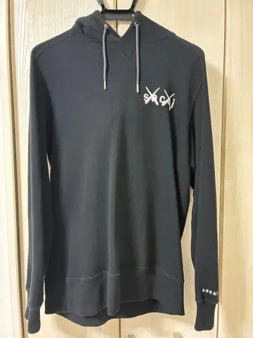 사카이 x 카우스 sacai 후디 사이즈 2