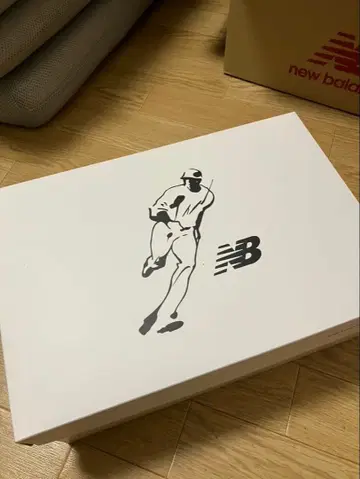 화이트 T셔츠 심플 로고