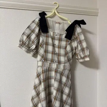 Amavel 아마벨 트윈 리본 체크 원피스