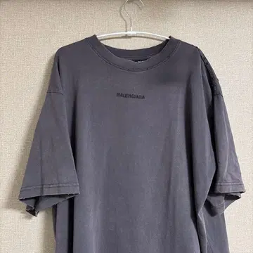 데미지 가공 T셔츠