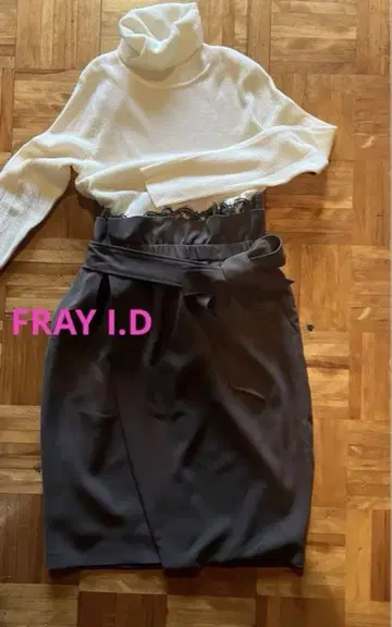 FRAY I.D 스커트